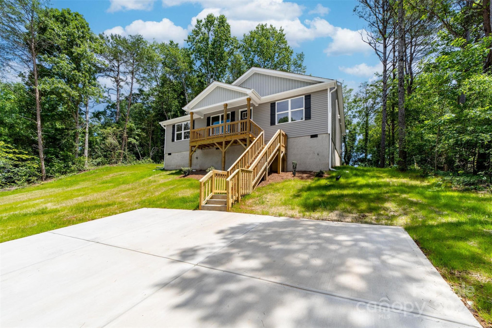 5102 Piedmont Cir Conover, NC 28613