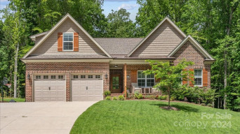 904 Kapstone Crossing Lexington, NC 27295