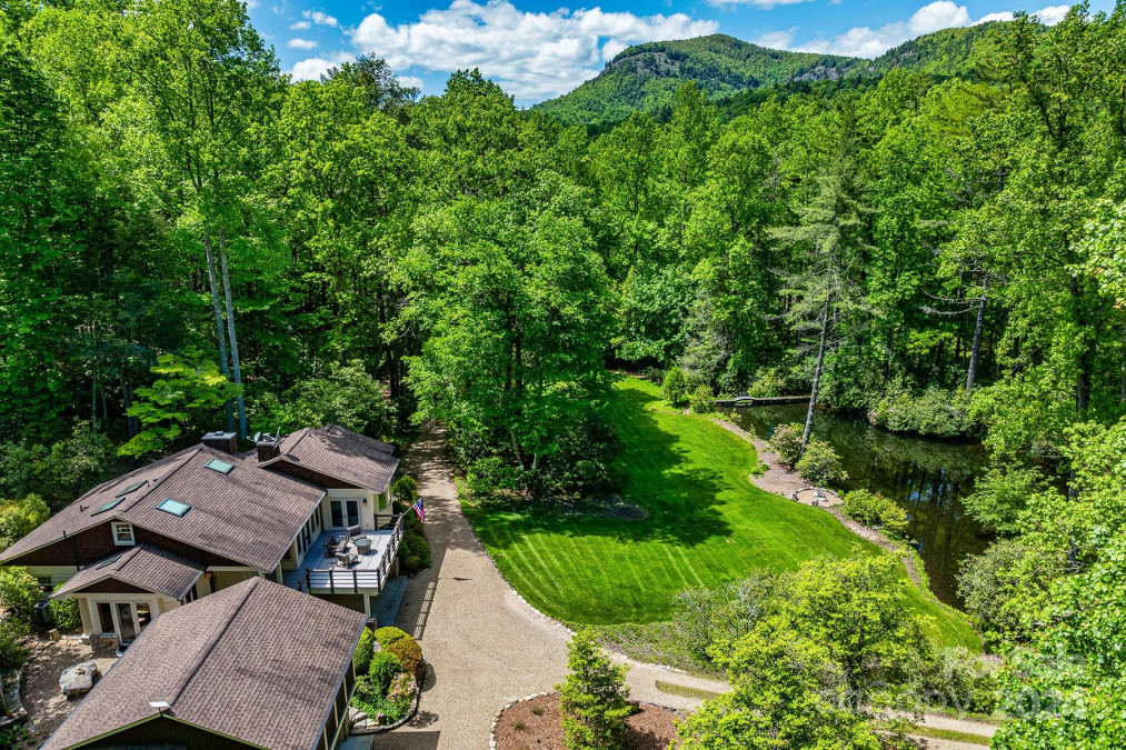 1213 Bull Pen Rd Cashiers, NC 28717