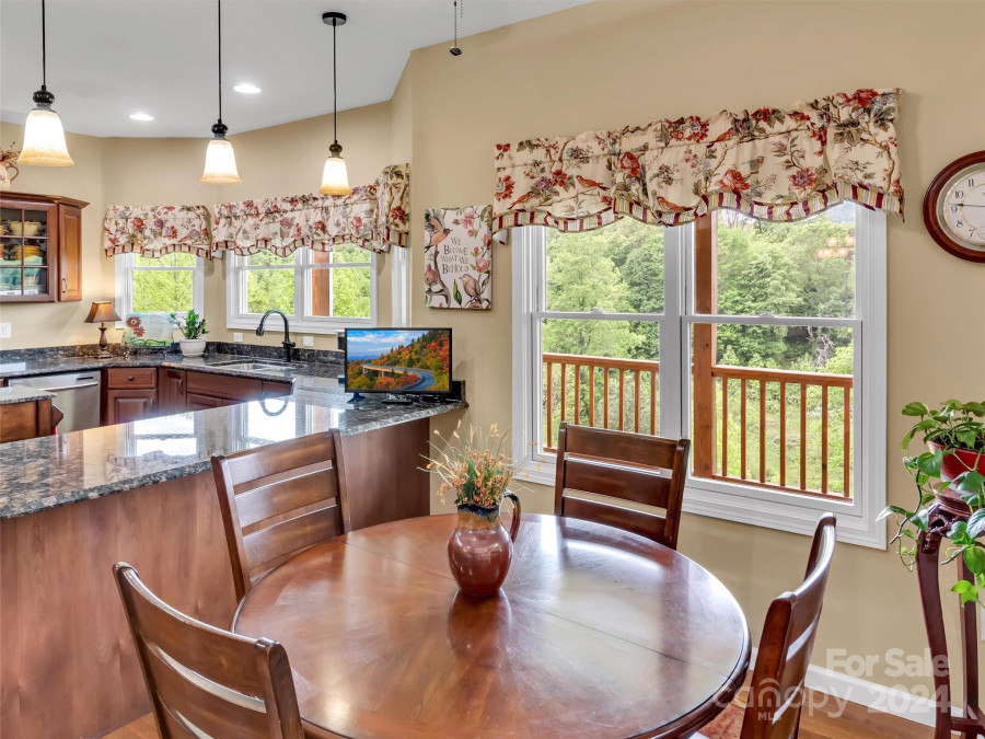 406 Everview Ln Waynesville, NC 28785