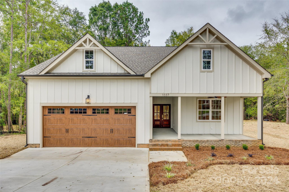 1037 Oakmont Dr Rock Hill, SC 29732