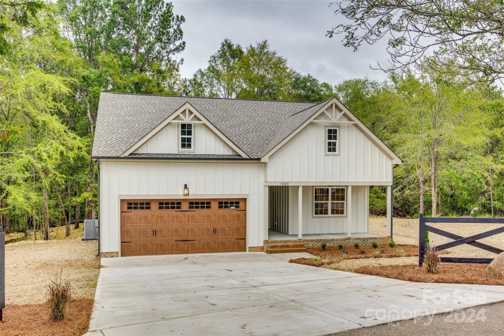 1037 Oakmont Dr Rock Hill, SC 29732