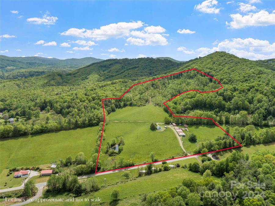 1305 Halltown Rd Spruce Pine, NC 28777