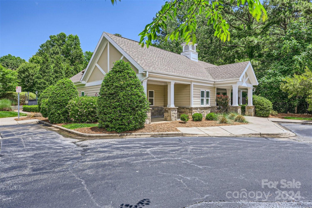 2610 Hamilton Crossings Dr Charlotte, NC 28214