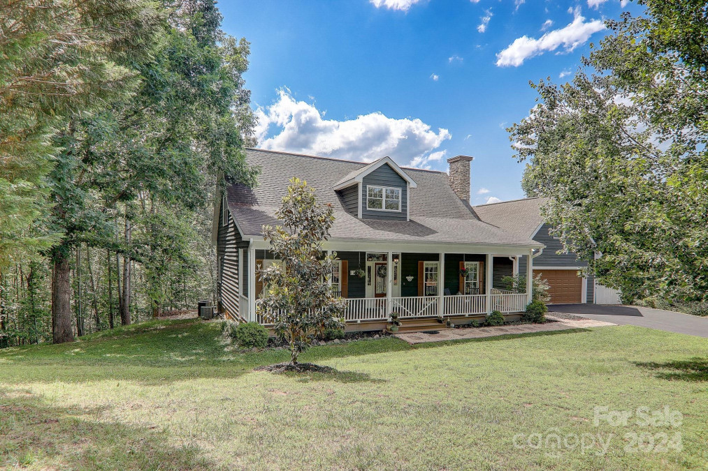 46 Indian Summer Ln Mill Spring, NC 28756