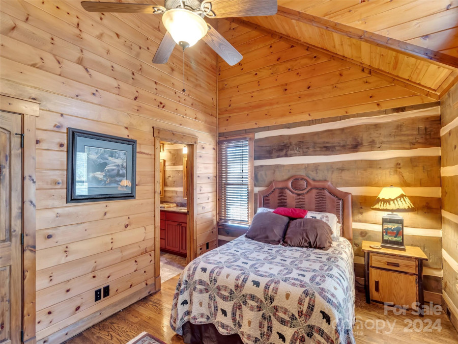 149 Trout Lily Ln Maggie Valley, NC 28751