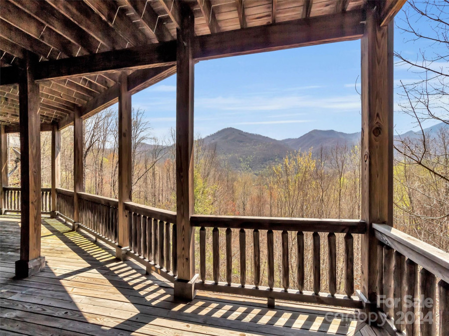 149 Trout Lily Ln Maggie Valley, NC 28751