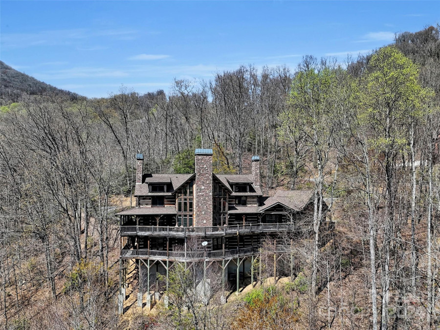 149 Trout Lily Ln Maggie Valley, NC 28751