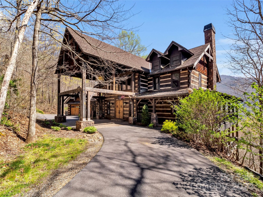 149 Trout Lily Ln Maggie Valley, NC 28751