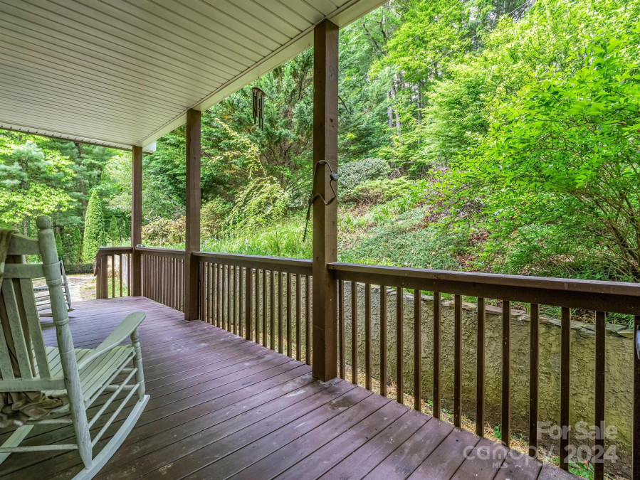 456 Crystal Creek Dr Pisgah Forest, NC 28768