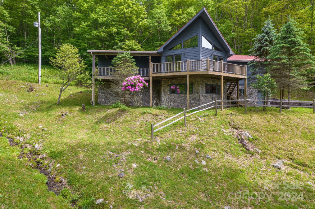 269 Grouse Thicket Ln Mars Hill, NC 28754