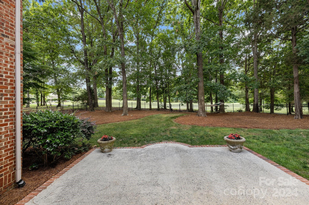 5319 Old Course Dr Charlotte, NC 28277