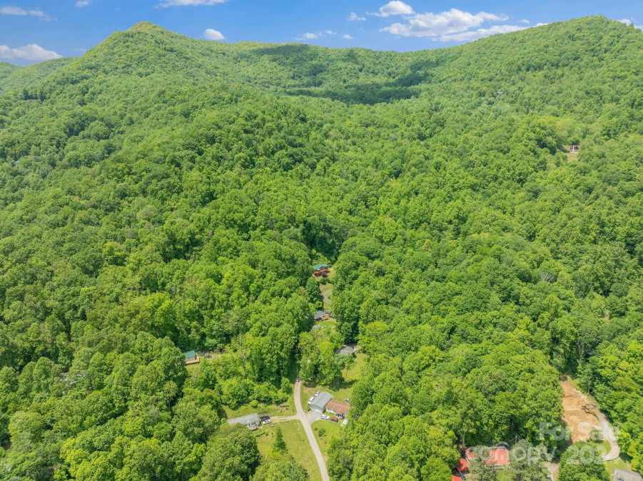 375 Dahlia Ln Waynesville, NC 28785