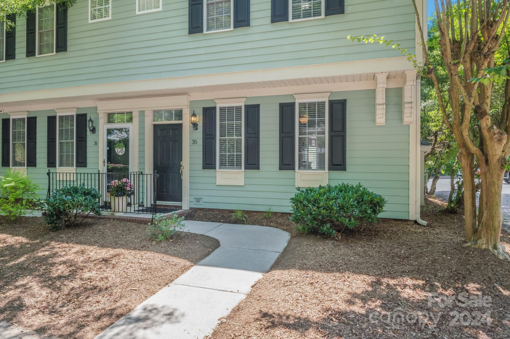 35 Mccurdy St Concord, NC 28027