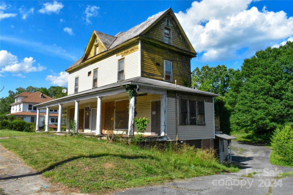 0 Main St Lenoir, NC 28638