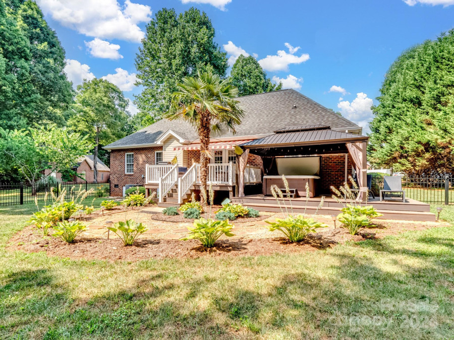 3445 Sourwood Ct Lincolnton, NC 28092