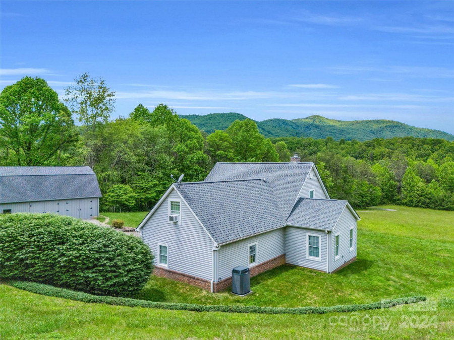 3275 Nc 9 None Black Mountain, NC 28711