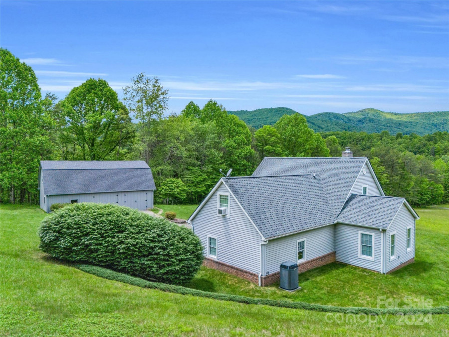 3275 Nc 9 None Black Mountain, NC 28711