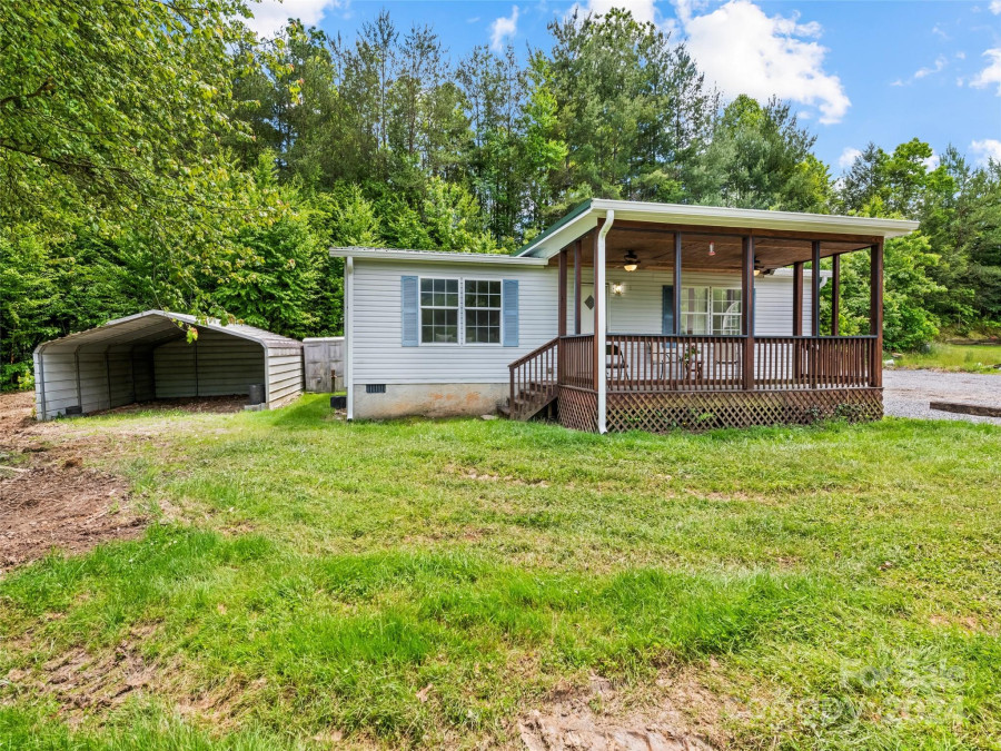 137 Adell Dr Waynesville, NC 28786