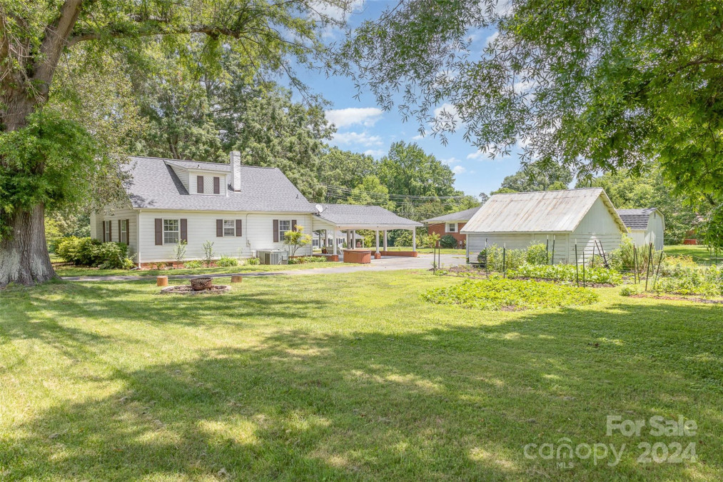 5845 Wilgrove Mint Hill Rd Mint Hill, NC 28227