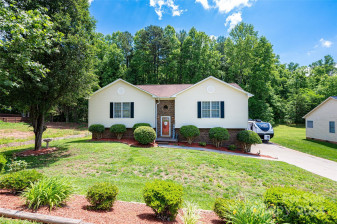 1612 Indian Springs Dr Conover, NC 28613