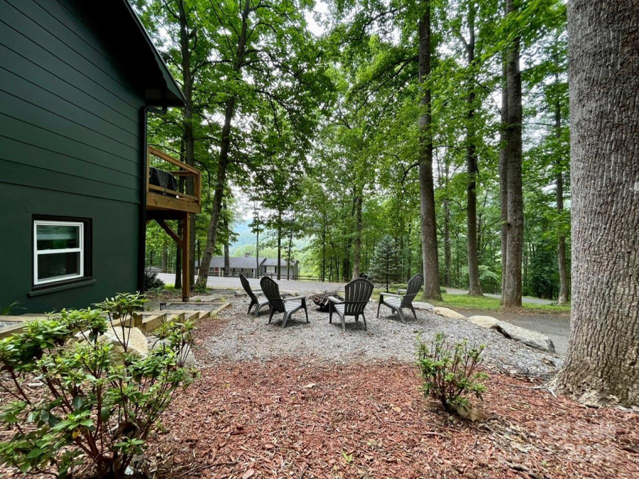 189 Youngs Mountain Dr Lake Lure, NC 28746
