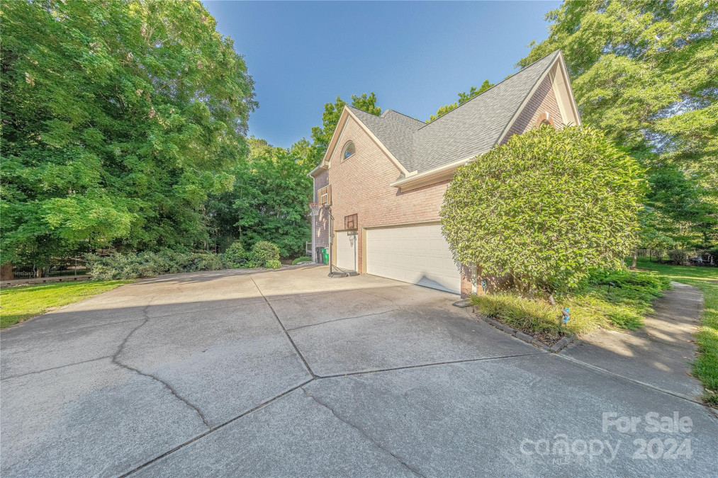 8628 Edgewood Grove Trl Charlotte, NC 28226