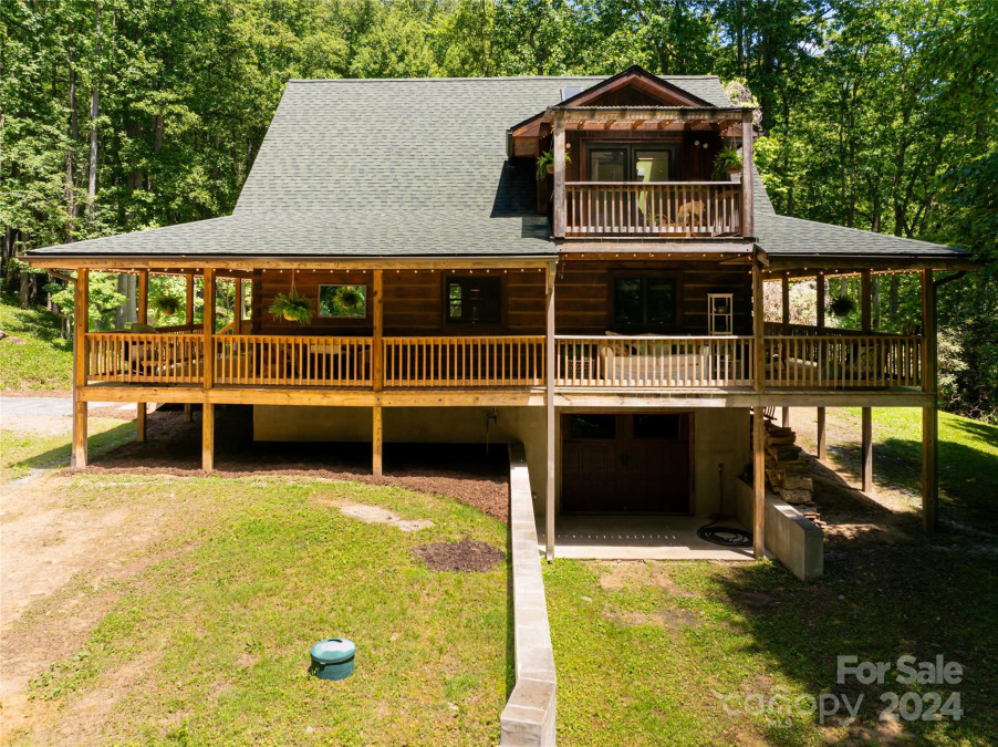 1063 Lower Loop Dr Fletcher, NC 28732