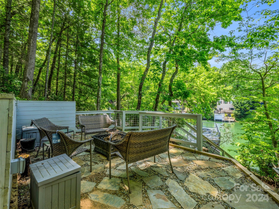 219 Picnic Point Rd Lake Lure, NC 28746