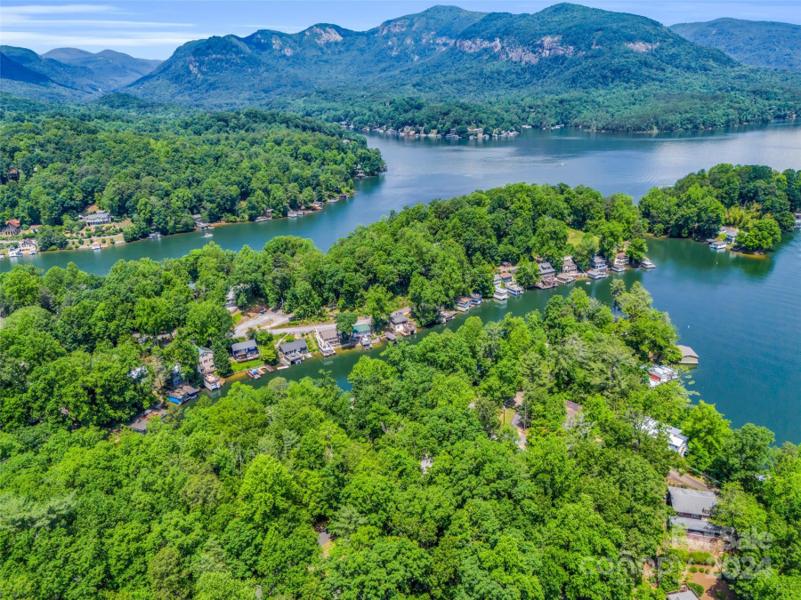 219 Picnic Point Rd Lake Lure, NC 28746