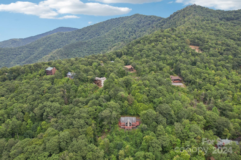 101 Falcon Crest Loop Maggie Valley, NC 28751