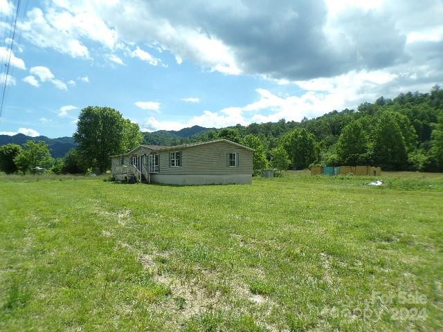 12458 Nc 209 Hw Hot Springs, NC 28743