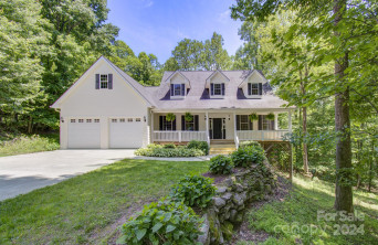 4 Sweetgum Trl Hendersonville, NC 28739