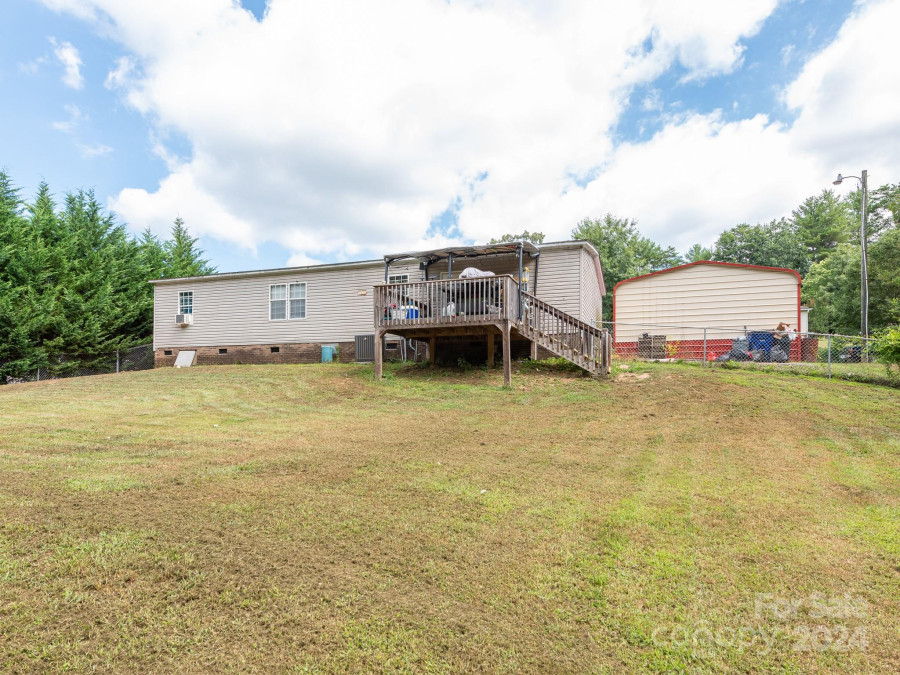 3823 Cross Creek Dr Hudson, NC 28638