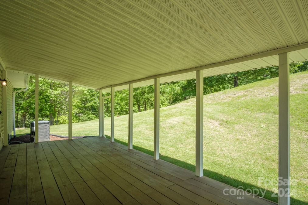 625 Carson Creek Rd Brevard, NC 28712