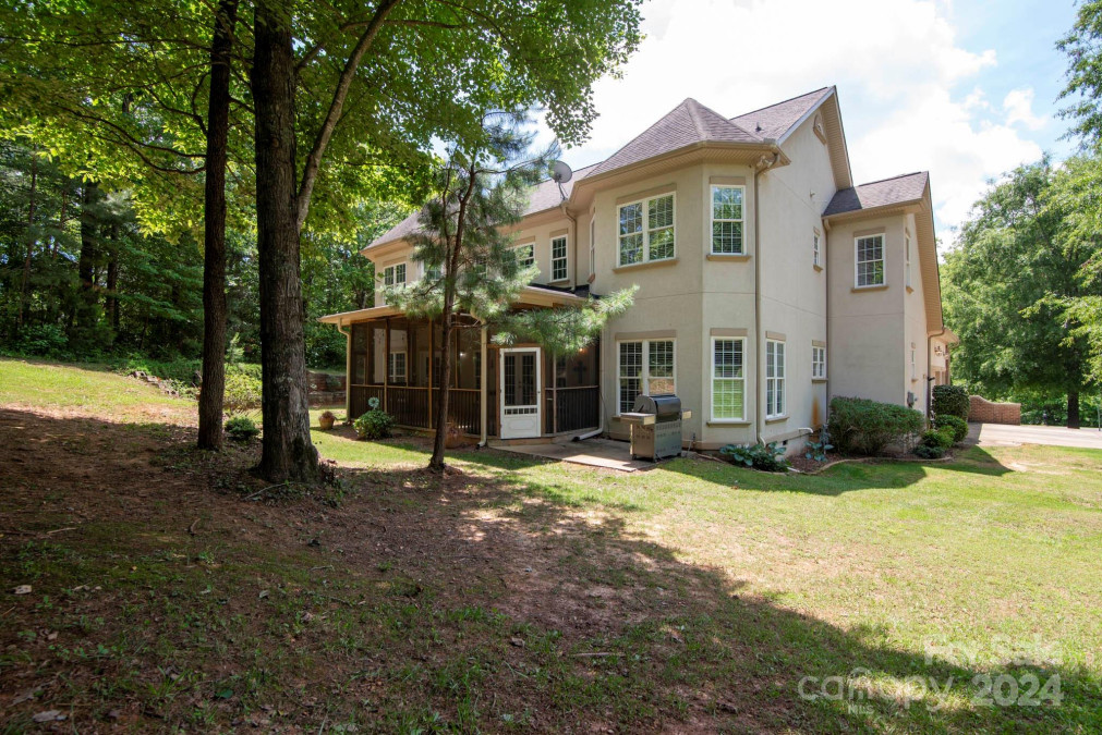 8005 Bridger Point Waxhaw, NC 28173