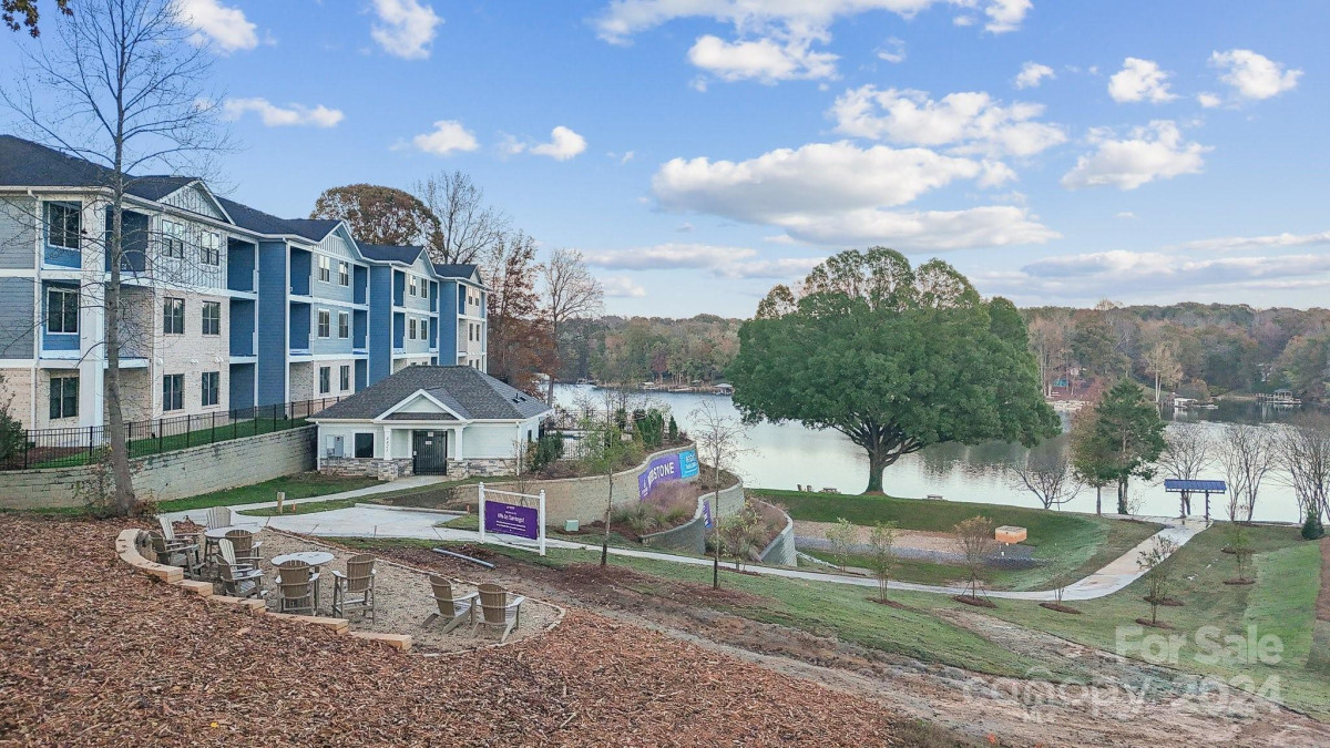 4455 Reed Creek Dr Sherrills Ford, NC 28673