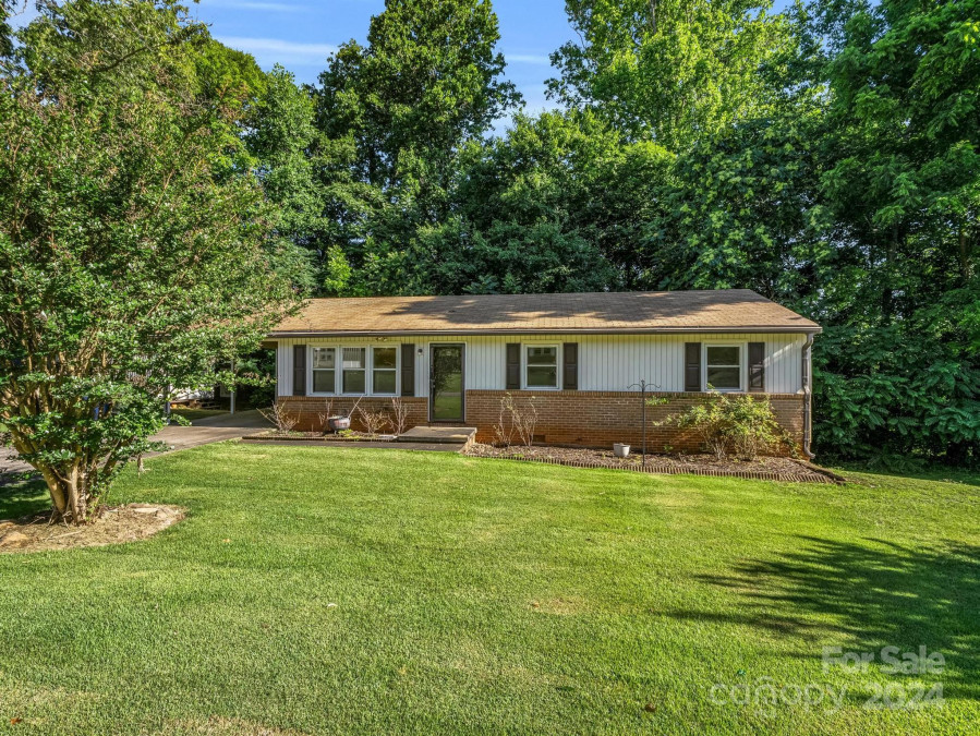 123 Cedar St Rutherfordton, NC 28139