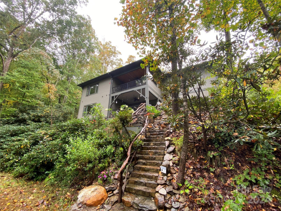 45 Mountain View Rd Black Mountain, NC 28711