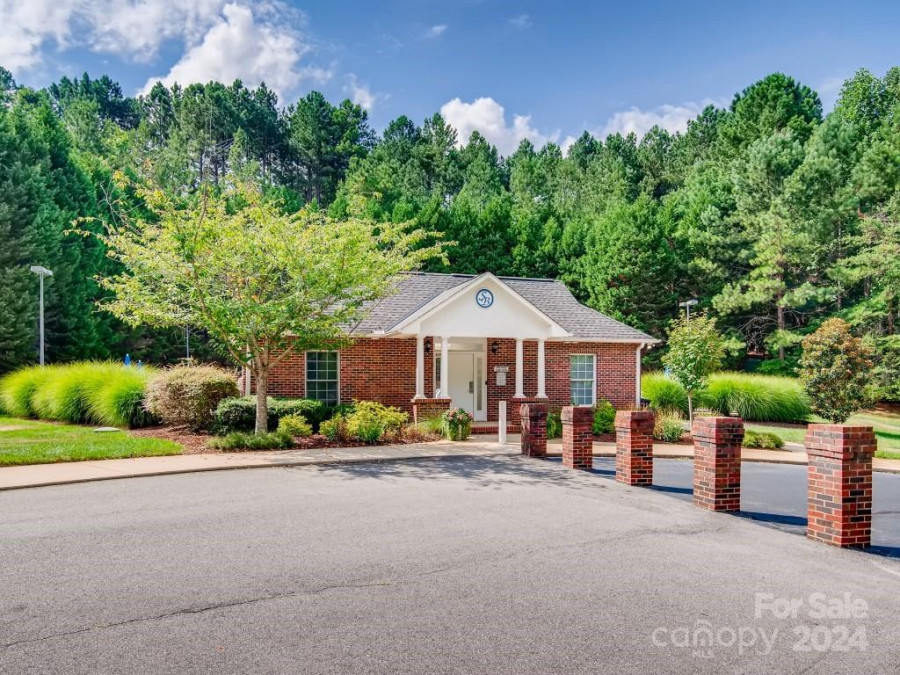 271 Beaten Path Rd Mooresville, NC 28117