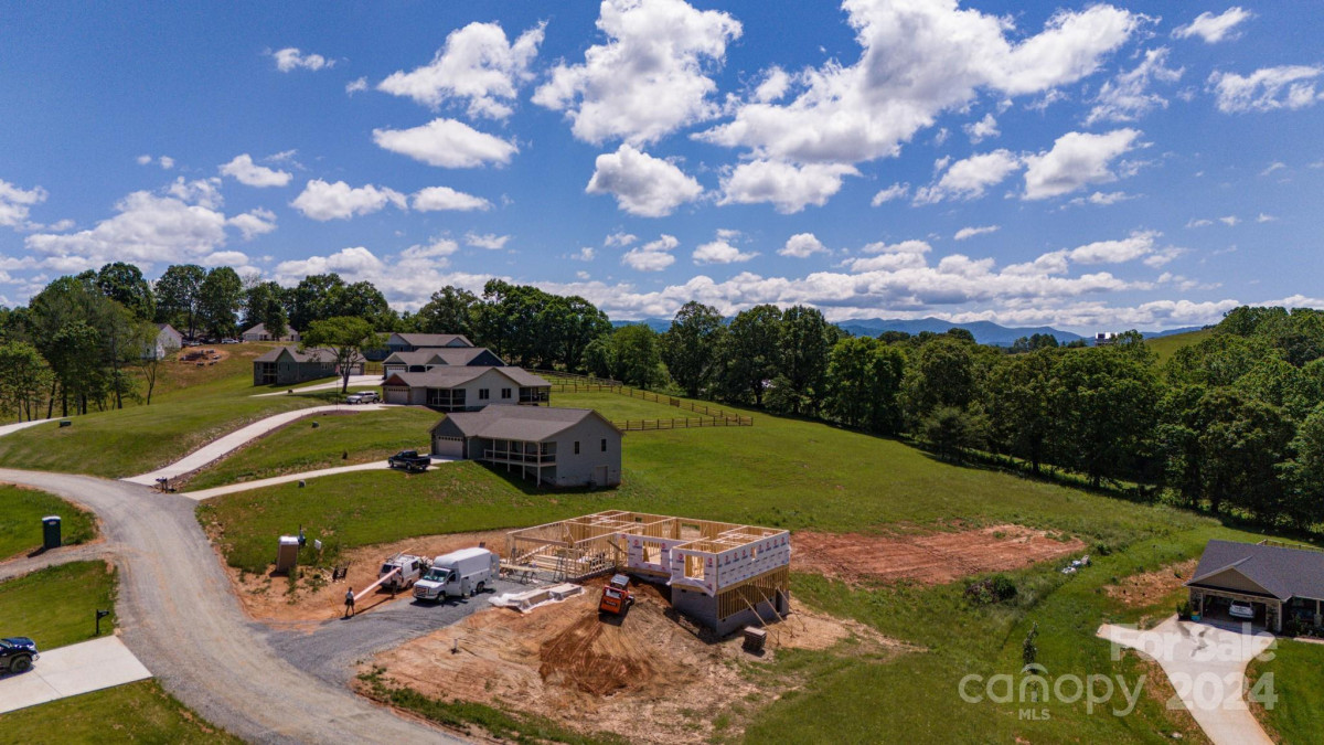 760 Morlin Acres Dr Marshall, NC 28753