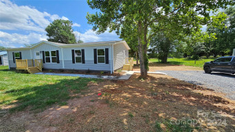 6636 Prysock Ave Connelly Springs, NC 28612