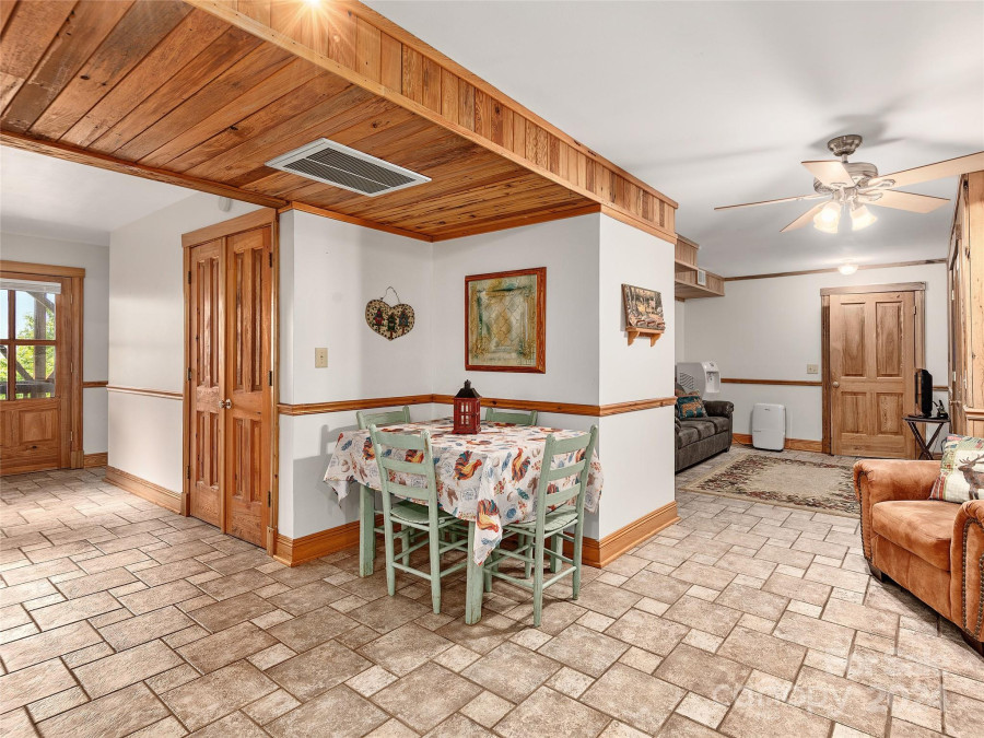 505 Middle Top Loop Maggie Valley, NC 28751