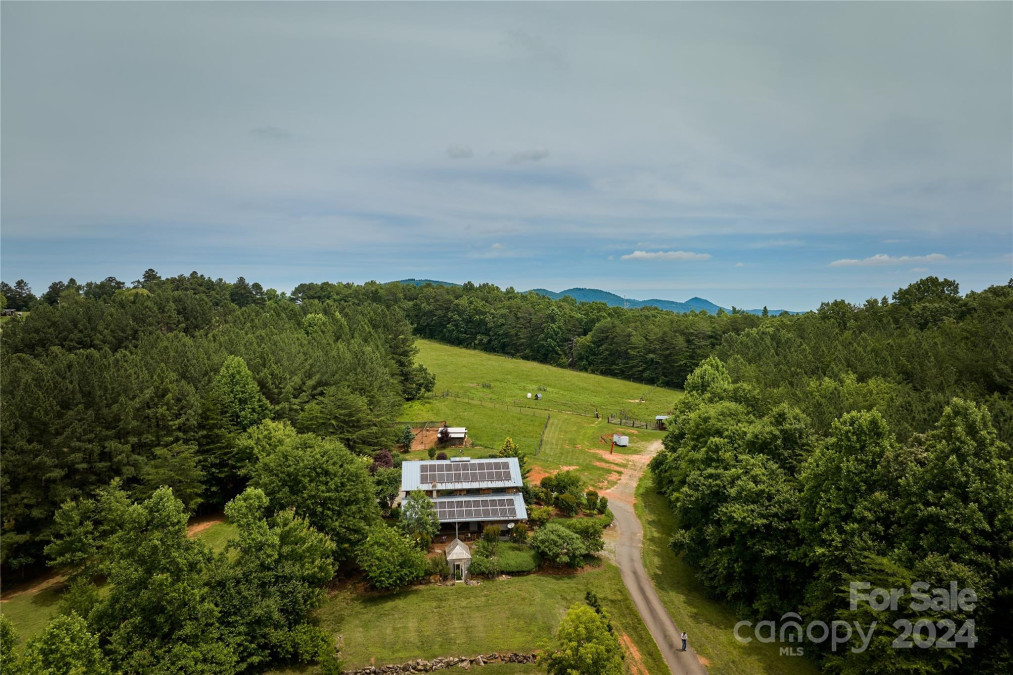 1324 Mcentire Rd Rutherfordton, NC 28139