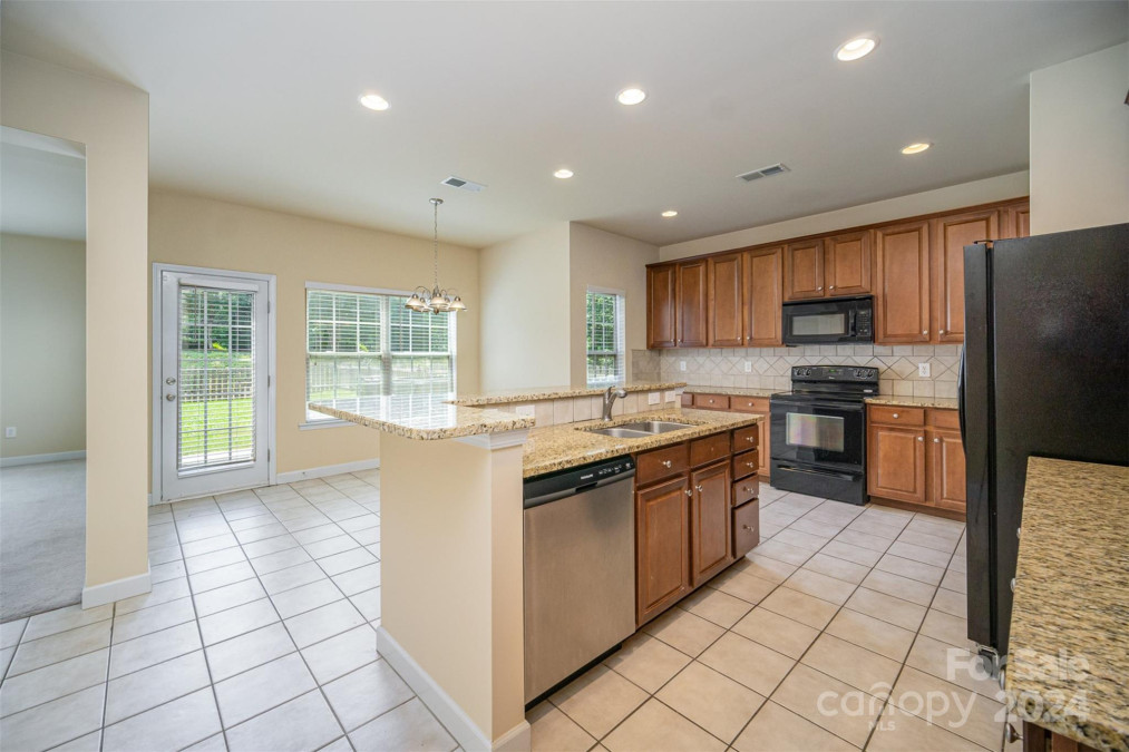 603 Marthas View Dr Huntersville, NC 28078