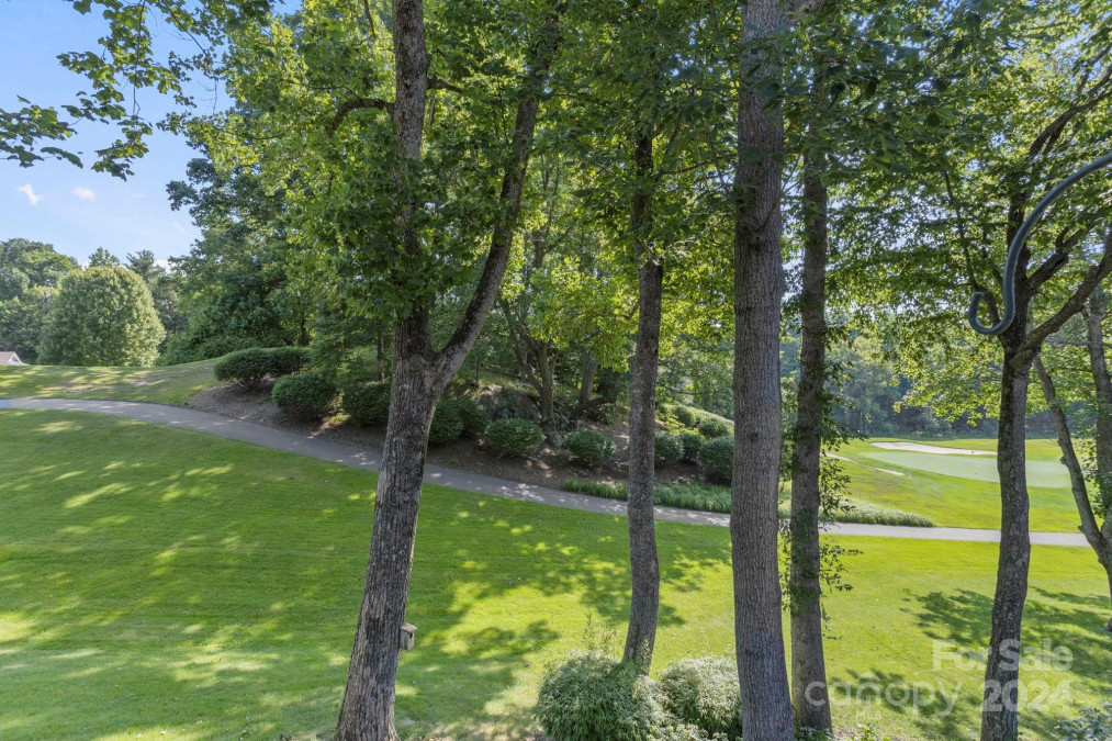 138 Overlook Dr Flat Rock, NC 28731