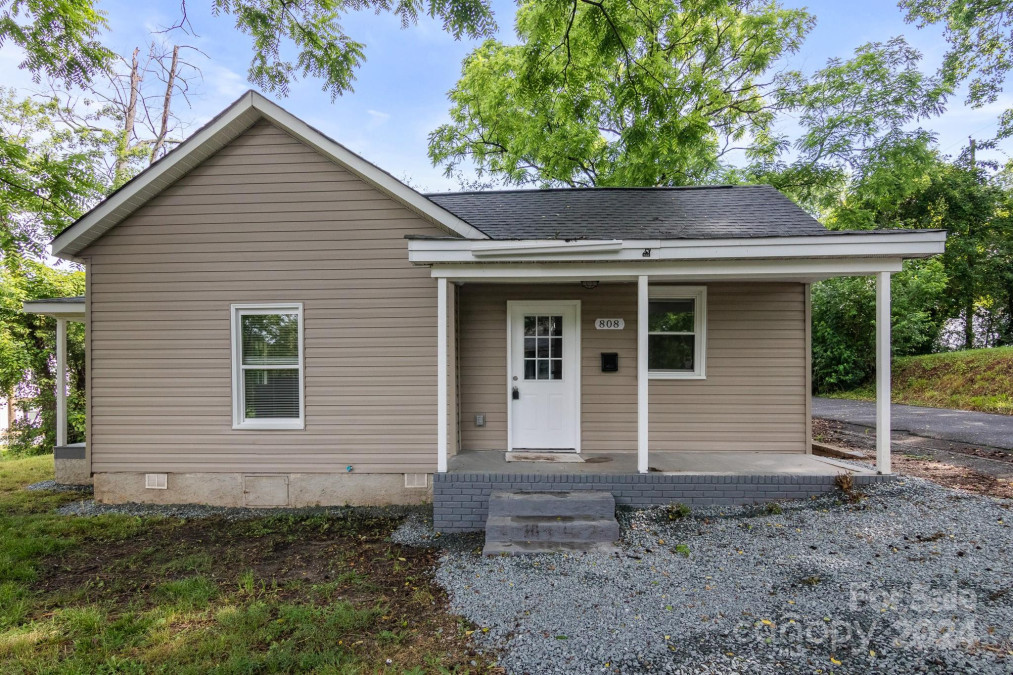 808 Grace St Kings Mountain, NC 28086