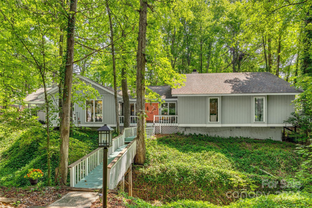 48 Catawba Ridge Rd Clover, SC 29710