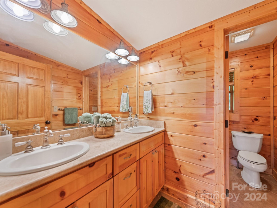 83 Sedi Trl Maggie Valley, NC 28751