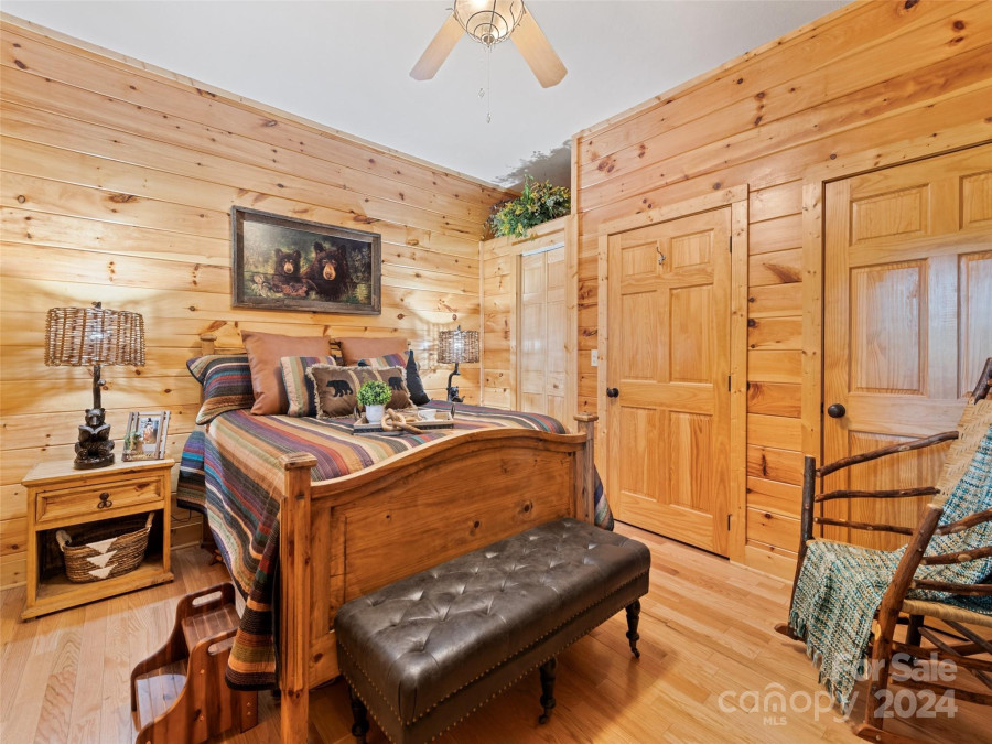 83 Sedi Trl Maggie Valley, NC 28751